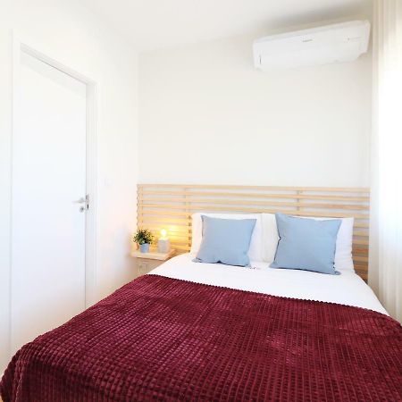 Hm - Living Batalha Square 1 Apartment Porto Exterior photo